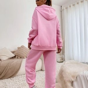 Two piece set pink lounge set